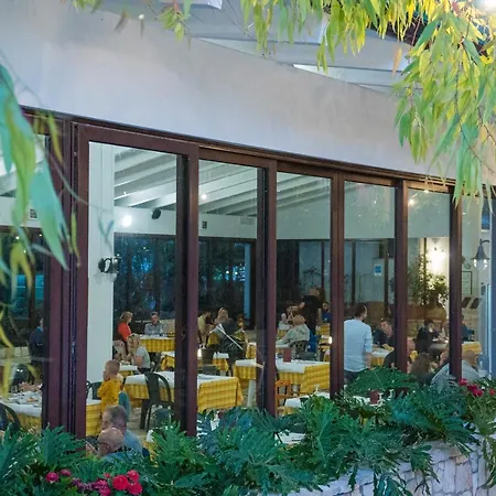 Κατάλυμα σε φάρμα Scalelle